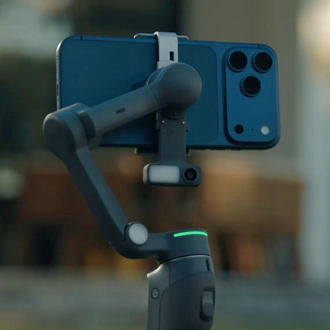 Osmo Mobile 8P – プロレベルのフレーミング・トラッキング対応スマホ