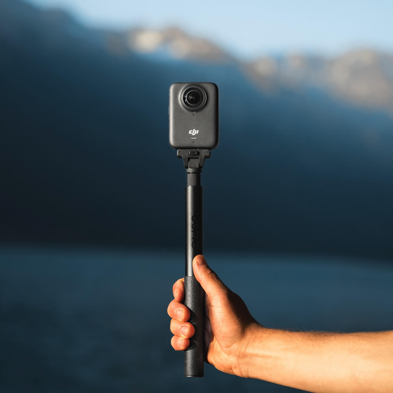 Osmo 360 革命的な8K 360°カメラを購入 - DJIストア