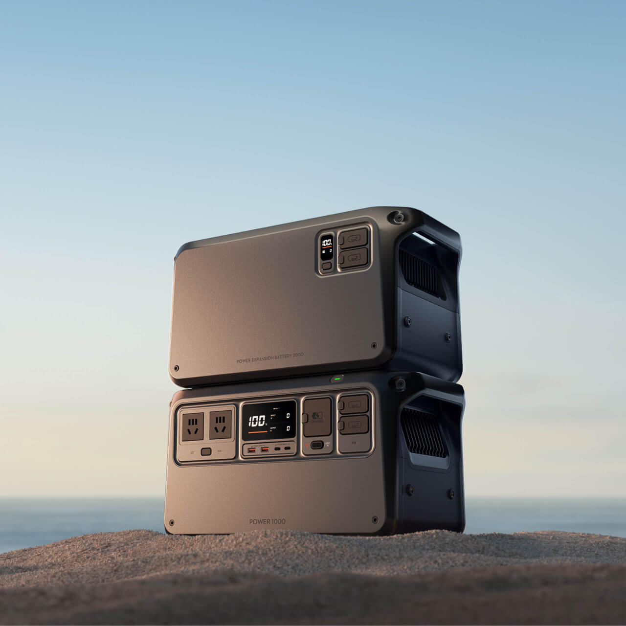 DJI Power拡張バッテリーExpansion Battery 2000 Amazon.com: DJI Expansion Battery 2000, 2048Wh High-Capacity