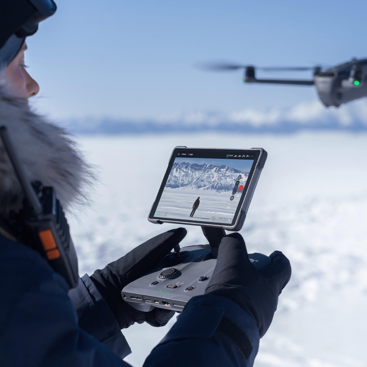 DJI RC Pro 2を購入 - プロ向けのフラッグシップ送信機 - DJIストア