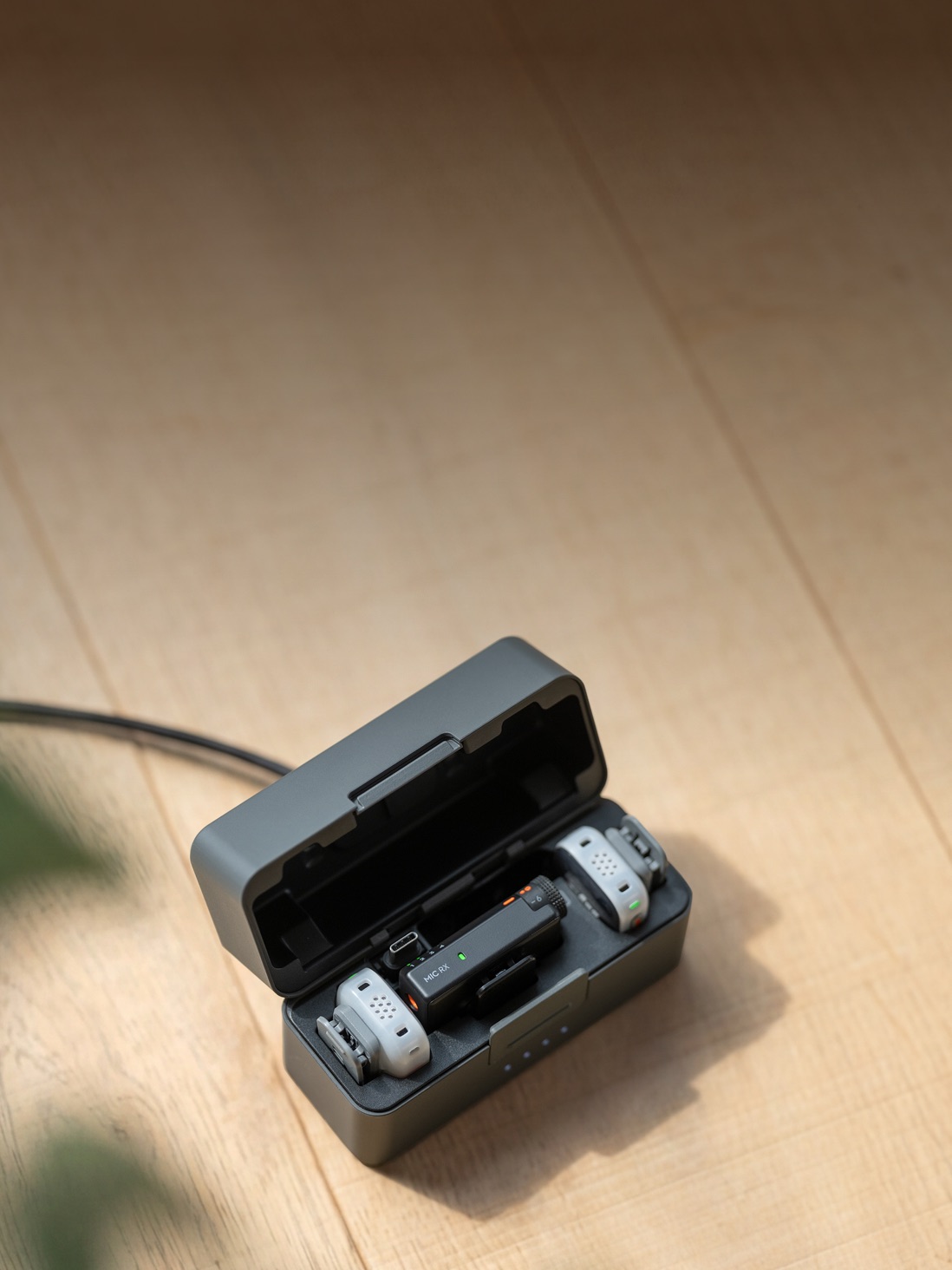 DJI Mic Mini 2S（1 TX + 1 モバイル RX + 充電ケース）- ミニ