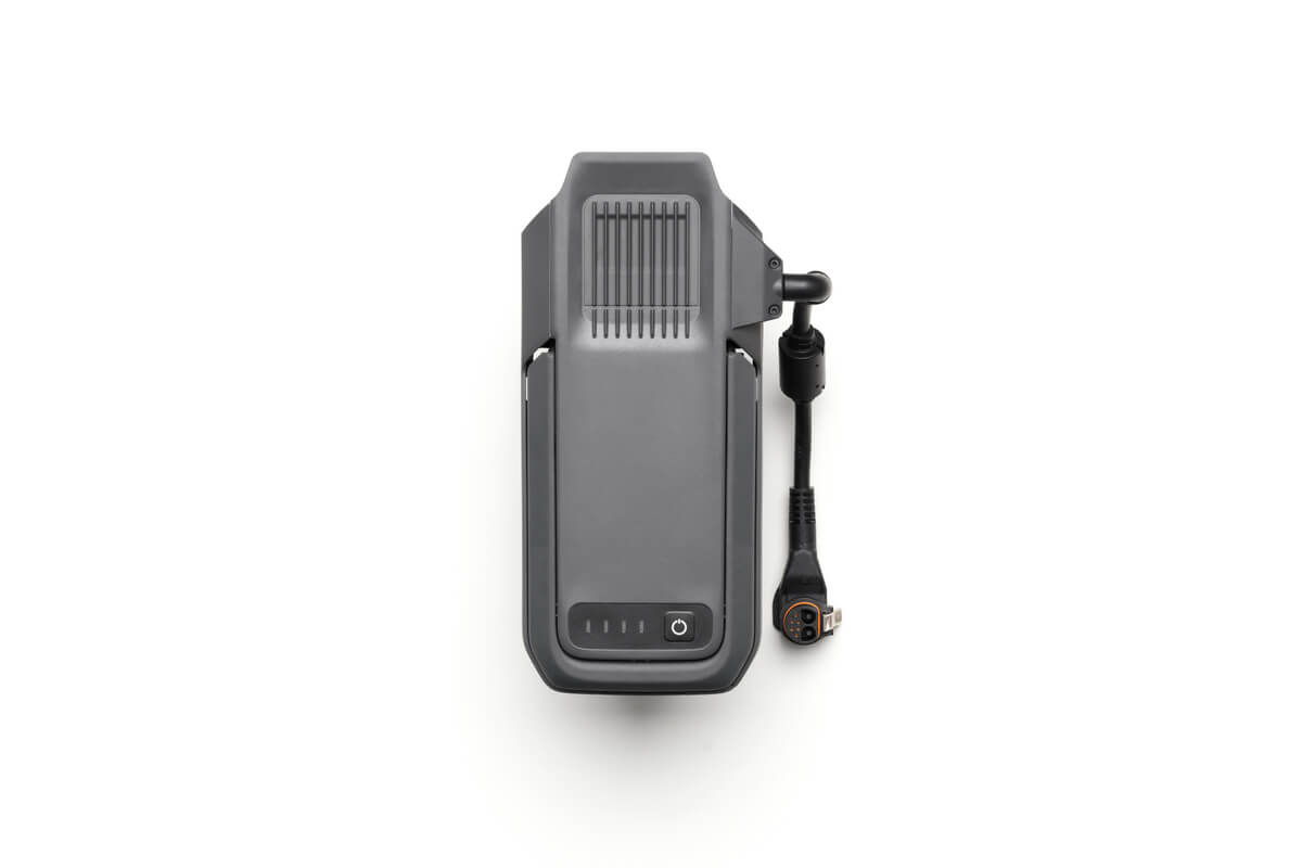 DJI TB100C üst görünüm ve bağlantı kablosu