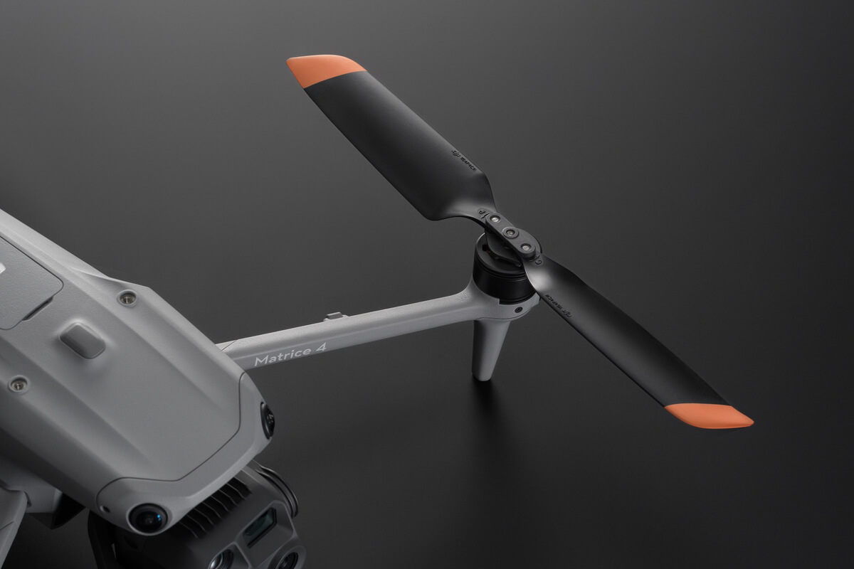 DJI Matrice 4シリーズ 低ノイズプロペラ購入 - DJI Store
