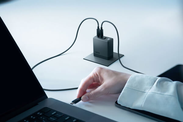 DJI Cable USB-C de 7 A con pantalla digital DJI Power (1 m)