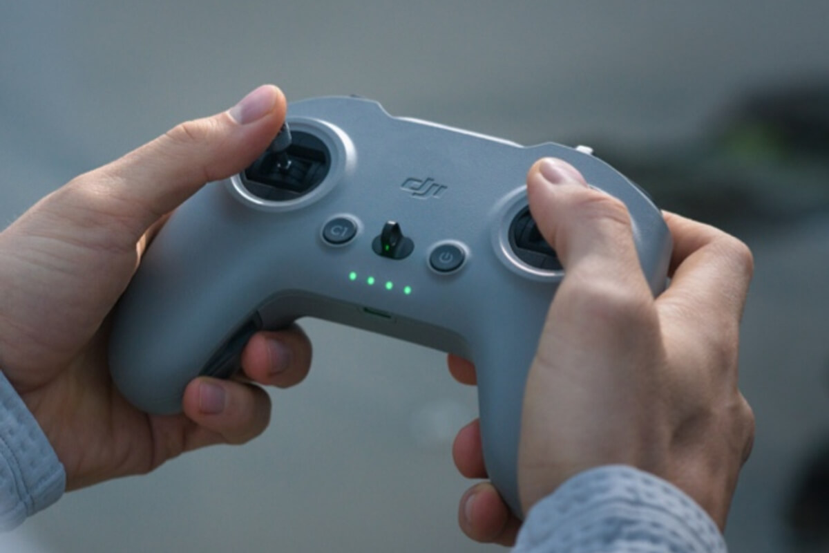 DJI FPV送信機 3 （整備済製品）購入 - DJI Store