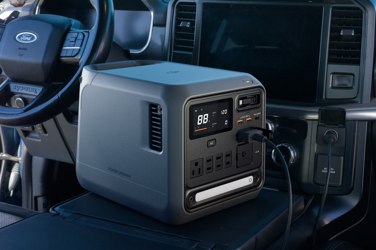 DJI Power 車内電源充電ケーブル購入 - DJI Store
