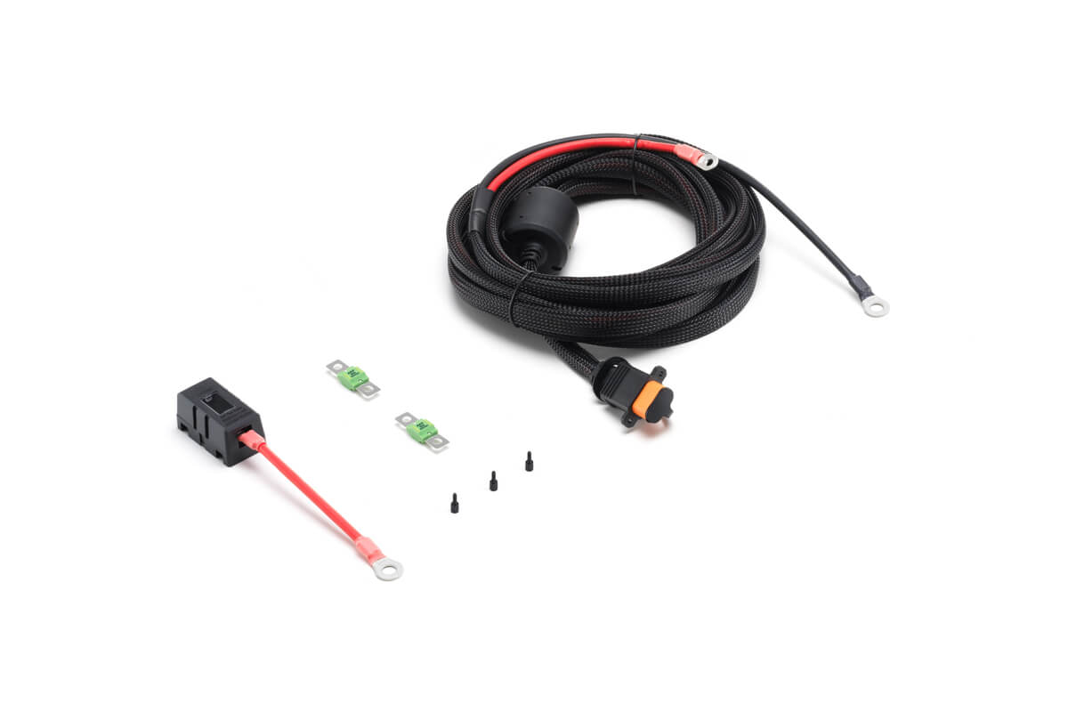 DJI Power 1.8 kW超急速充電器用45 A車内充電ケーブル購入 - DJI Store